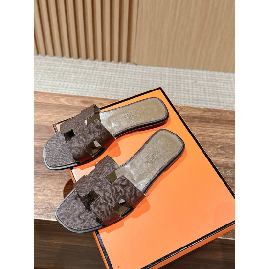 H slippers