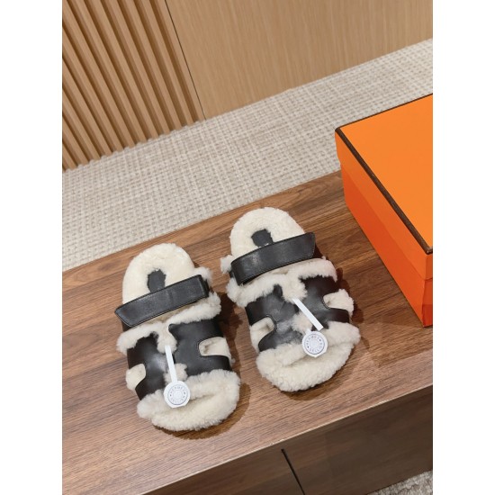  Cake Hair Slippers