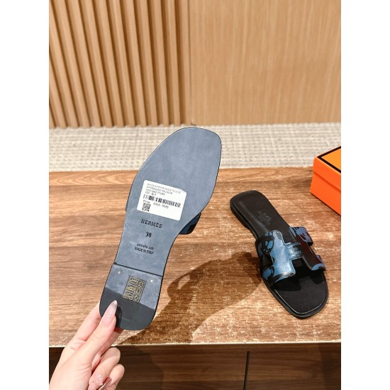 H slippers