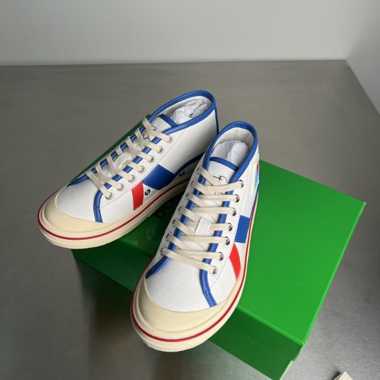 canvas shoe