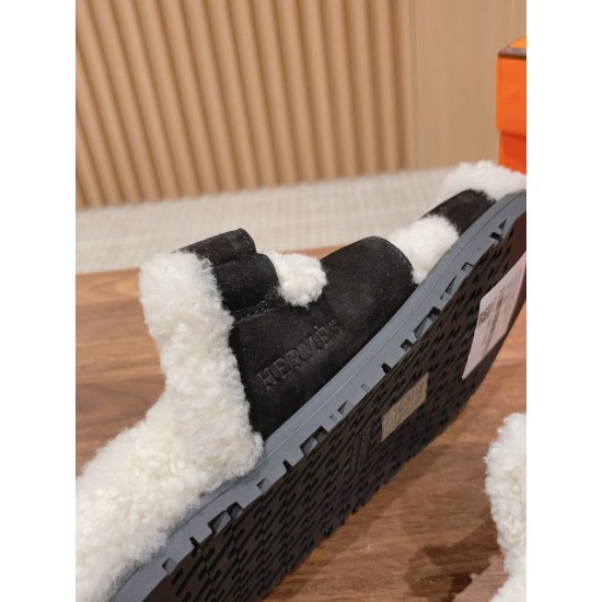  Cake Hair Slippers