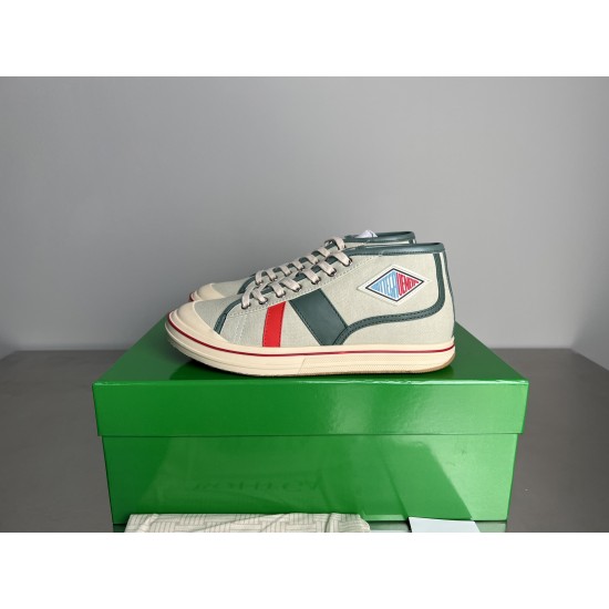 canvas shoe
