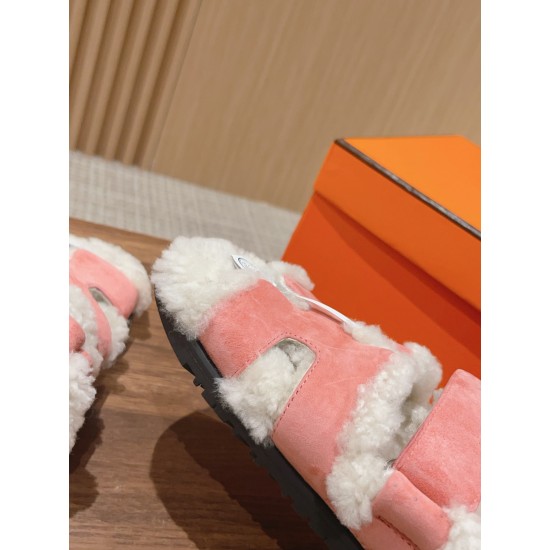  Cake Hair Slippers