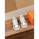 Skateboard shoes