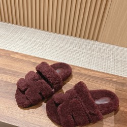  Cake Hair Slippers