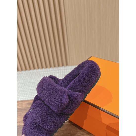 Cake Hair Slippers