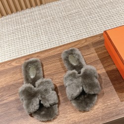 Plush slippers