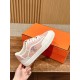 Skateboard shoes