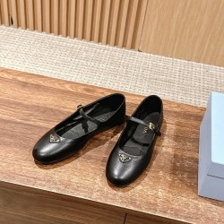 Nude shoes