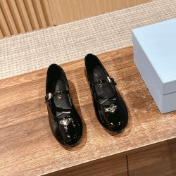 Nude shoes