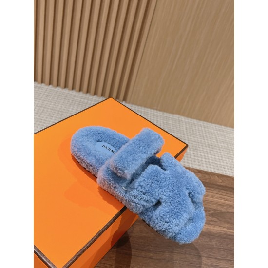  Cake Hair Slippers