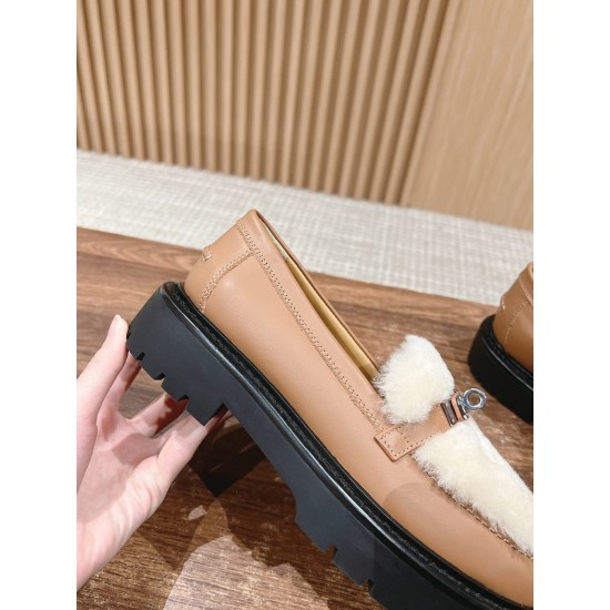 De Xun Shoes