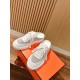 H lace up slippers