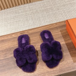 Plush slippers