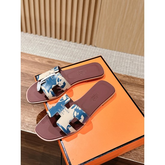 H slippers