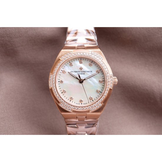 实拍【Vacheron Constantin江诗丹顿】纵横四海系列OVERSEAS女款小号型钢带款——一款极具魅力和旅行精神的女性腕表【表壳】直径36mm适合大部分女性佩戴,84颗圆形切割施华洛水更是钻璀璨夺目 【表盘】简约的大三针设计 旭日纹缎面拉丝的工艺处理 深邃优雅 时标均带白色夜光涂层 【机芯】CITIZEN8系列改Cal.5300机芯(机芯稳定零返修 ) 原装18k纳米镀金质摆陀 实拍【Vacheron Constantin江诗丹顿】纵横四海系列OVERSEAS女款小号型钢带款——一款极具魅力和旅行精神的女性腕表【表壳】直径36mm适合大部分女性佩戴,84颗圆形切割施华洛水更是钻璀璨夺目 【表盘】简约的大三针设计 旭日纹缎面拉丝的工艺处理 深邃优雅 时标均带白色夜光涂层 【机芯】CITIZEN8系列改Cal.5300机芯(机芯稳定零返修 ) 原装18k纳米镀金质摆陀
