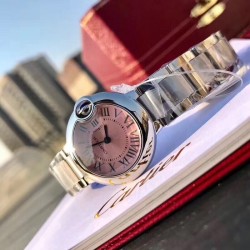 卡地亚 「 Cartier 」机芯：瑞士进口石英机芯 原装1：1复刻 、凸面弧形表壳，扭索雕纹表盘，剑形指针，在卡地亚制表世界中，Ballon Bleu 蓝气球腕表以风格细腻，格调高雅著称。