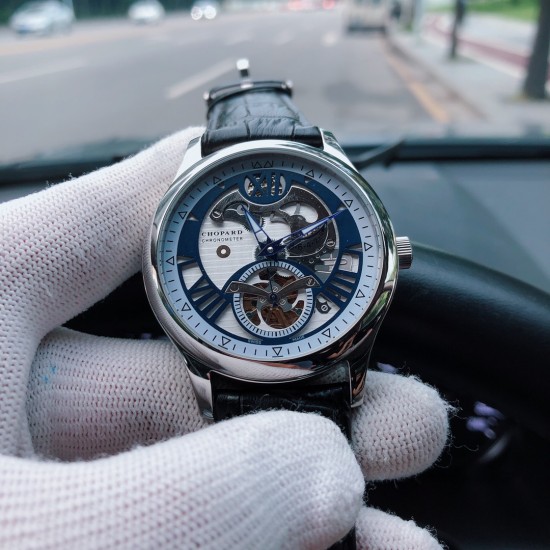 SJ出品 萧邦 Chopard X3 经典大明火珐琅表盘下搭载陀飞轮机芯 尺寸42mm*12mm 净化高清玻璃 头层小牛皮原装针扣 荣获瑞士官方天文台(COSC)认证和享负盛名的“日内瓦印记”(Poinon de Genve)品质徽号 三杰精致推荐男士机械腕表 SJ为你精心设计超真实实物图拍摄 SJ出品 萧邦 Chopard X3 经典大明火珐琅表盘下搭载陀飞轮机芯 尺寸42mm*12mm 净化高清玻璃 头层小牛皮原装针扣 荣获瑞士官方天文台(COSC)认证和享负盛名的“日内瓦印记”(Poinon de Genve)品质徽号 三杰精致推荐男士机械腕表 SJ为你精心设计超真实实物图拍摄