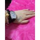 法穆兰 Franck Muller 是深受时尚白领及众多明星追捧的顶级腕表品牌,法兰克穆勒的标志性特征是其酒桶型表壳和夸张的弧度设计,同时也拥有精湛的制表工艺,法兰克穆勒手表凝聚了无限心血、承载了无尽情感,是鉴赏家眼中出类拔萃、独一无二的完美杰作。尺寸32mm*45mm*12mm。 法穆兰 Franck Muller 是深受时尚白领及众多明星追捧的顶级腕表品牌,法兰克穆勒的标志性特征是其酒桶型表壳和夸张的弧度设计,同时也拥有精湛的制表工艺,法兰克穆勒手表凝聚了无限心血、承载了无尽情感,是鉴赏家眼中出类拔萃、独一无二的完美杰作。尺寸32mm*45mm*12mm。