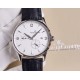 积家 Jaeger-leCoultre Master Ultra Thin 24 times 积家超薄日夜大师系列42mm腕表,日夜显示及3位日历显示令表盘尽显活力,5位跳动的小秒针宛如一幕和谐美妙的腕上芭蕾。透过玻璃底盖,机芯运行一目了然。 积家 Jaeger-leCoultre Master Ultra Thin 24 times 积家超薄日夜大师系列42mm腕表,日夜显示及3位日历显示令表盘尽显活力,5位跳动的小秒针宛如一幕和谐美妙的腕上芭蕾。透过玻璃底盖,机芯运行一目了然。