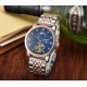 时尚新款 PATEK PHILIPPE【新年巨献 最高版本】百达翡丽超级多功能系列(功能 12字位日月星辰显示 6字位飞达显示)和原装一样的带水平压纹工艺,带荧光刻度 ,42mm直径。316L精钢镀金,原装进口镀膜水晶镜面。字面的外钻为施华洛世奇钻,通透闪亮,气质非凡。在目前技术范畴内尽可能接近原装,此款腕表让您驾驭所有场合。 时尚新款 PATEK PHILIPPE【新年巨献 最高版本】百达翡丽超级多功能系列(功能 12字位日月星辰显示 6字位飞达显示)和原装一样的带水平压纹工艺,带荧光刻度 ,42mm直径。316L精钢镀金,原装进口镀膜水晶镜面。字面的外钻为施华洛世奇钻,通透闪亮,气质非凡。在目前技术范畴内尽可能接近原装,此款腕表让您驾驭所有场合。