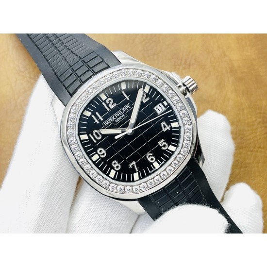 【PFF Factory2023新作品 墙裂推荐】V5升级版本 市场最高复刻 百达.翡丽PATEK PHILIPPE 优雅运动系列5711/1A鹦鹉螺!PFF震撼出品!1⃣️【机芯】全网最佳解毒方案,搭配百达.翡丽9015机改Cal.324自动上链一体机芯!精准稳定!2⃣️【表带】定制级人体工程学胶带款表带,钢带中珠是钻石型的,与正品相结合。3⃣️【直径】表壳尺寸40毫米,厚度仅9.8毫米,也与原装最接近。【PFF Factory2023匠心之作】欢迎您的品鉴! 【PFF Factory2023新作品 墙裂推荐】V5升级版本 市场最高复刻 百达.翡丽PATEK PHILIPPE 优雅运动系列5711/1A鹦鹉螺!PFF震撼出品!1⃣️【机芯】全网最佳解毒方案,搭配百达.翡丽9015机改Cal.324自动上链一体机芯!精准稳定!2⃣️【表带】定制级人体工程学胶带款表带,钢带中珠是钻石型的,与正品相结合。3⃣️【直径】表壳尺寸40毫米,厚度仅9.8毫米,也与原装最接近。【PFF Factory2023匠心之作】欢迎您的品鉴!