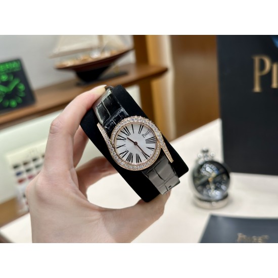 伯爵69Limelight Gala腕表超级版 正品级腕表尺寸32mm有鳄鱼皮表带,绢丝表带,牛皮表带可选运用一流的壳套打磨工艺,诠释伯爵优雅气质。表扣细节工艺,搭配施华洛世奇水钻,偶然一亮,清新脱俗。采用定制版瑞士石英机芯,续航给力,走时稳健,零返修。镶饰60颗明亮式切割钻(约0.92克拉)。表扣镶饰单颗明亮式切割施华洛世奇水钻(约0.01克拉)动人线条衬托优雅气质 伯爵69Limelight Gala腕表超级版 正品级腕表尺寸32mm有鳄鱼皮表带,绢丝表带,牛皮表带可选运用一流的壳套打磨工艺,诠释伯爵优雅气质。表扣细节工艺,搭配施华洛世奇水钻,偶然一亮,清新脱俗。采用定制版瑞士石英机芯,续航给力,走时稳健,零返修。镶饰60颗明亮式切割钻(约0.92克拉)。表扣镶饰单颗明亮式切割施华洛世奇水钻(约0.01克拉)动人线条衬托优雅气质
