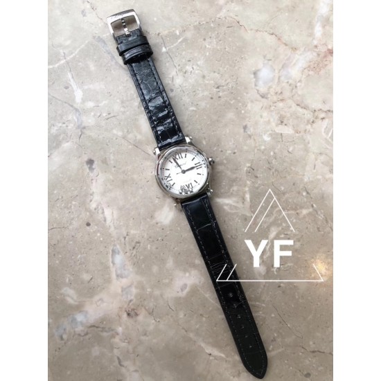 实拍《YF》萧邦(五钻小号无日历)HAPPY DIAMONDS 七彩圣诞主题 符合接下来圣诞跨年的气氛 每一颗钻石都是最好的礼物 心向自由 与快乐不期而遇。 实拍《YF》萧邦(五钻小号无日历)HAPPY DIAMONDS 七彩圣诞主题 符合接下来圣诞跨年的气氛 每一颗钻石都是最好的礼物 心向自由 与快乐不期而遇。