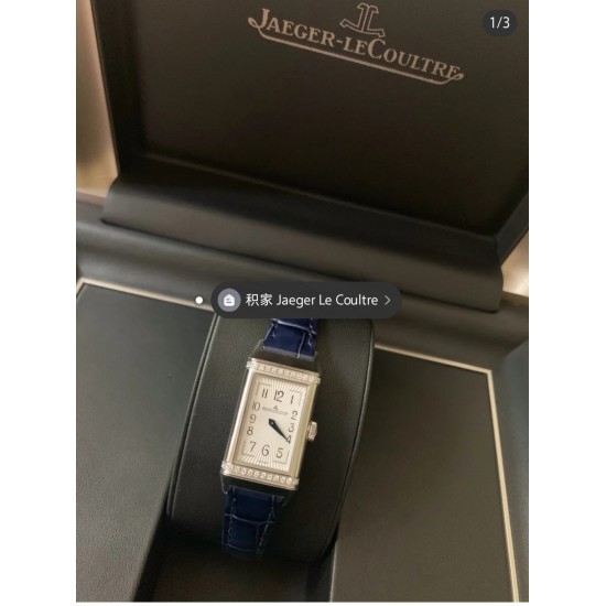 实拍 积家Jaeger Revers one一号翻转腕表 !翻转真的是好看到爆炸积家翻转系列3288420 !低调有历史底蕴!尺寸40.1*20独具一格,进口朗达机芯稳定持久,烧钢蓝指针芳泽无加,午夜蓝色的小牛皮如精灵般俏皮可爱 ,加上原装表扣独特100%的还原度。优雅的气质,精致的翻转结构,精美的做工,腕间璀璨美钻照亮倾心时刻,会让佩戴者赏心悦目,爱不释手。2020大旱望云,愿所有的美好都能如期而至。认准实拍细节!小红书爆款推荐! 实拍 积家Jaeger Revers one一号翻转腕表 !翻转真的是好看到爆炸积家翻转系列3288420 !低调有历史底蕴!尺寸40.1*20独具一格,进口朗达机芯稳定持久,烧钢蓝指针芳泽无加,午夜蓝色的小牛皮如精灵般俏皮可爱 ,加上原装表扣独特100%的还原度。优雅的气质,精致的翻转结构,精美的做工,腕间璀璨美钻照亮倾心时刻,会让佩戴者赏心悦目,爱不释手。2020大旱望云,愿所有的美好都能如期而至。认准实拍细节!小红书爆款推荐!