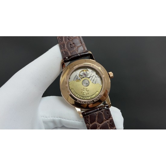 新品推荐 江诗丹顿最新巨作 《vacheron Constantin》超薄系列高级腕表⌚️,火爆上市搭载原装进口9015,每小时振频28800次,零返修。装配特色锅盖玻璃,3D超强立体感,给你不一样的感觉!316L精钢表壳,采用意大利进口小牛皮,原装针扣。深度防水50米,直径40mm。尽显非凡气质,高贵雅致及精美细腻的工艺,耀眼✨✨光辉,永恒尊贵,绝对是男神们的标配! 新品推荐 江诗丹顿最新巨作 《vacheron Constantin》超薄系列高级腕表⌚️,火爆上市搭载原装进口9015,每小时振频28800次,零返修。装配特色锅盖玻璃,3D超强立体感,给你不一样的感觉!316L精钢表壳,采用意大利进口小牛皮,原装针扣。深度防水50米,直径40mm。尽显非凡气质,高贵雅致及精美细腻的工艺,耀眼✨✨光辉,永恒尊贵,绝对是男神们的标配!