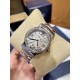《YF出品》萧邦Happy Diamonds系列在女士腕表当中非常具有标志性,这款腕表拥有36和30毫米的腕表直径,对于大部分女士来说这个尺寸刚刚好。极具标志性的表壳设计搭配银色表盘,盘面上转动的钻石是萧邦Happy Diamonds最大的亮点设计所在。腕表搭载了自动上链机芯,能够为腕表提供42个小时的动力储存。。。YF臻品(2021新鲜上市):萧邦HAPPY DIAMONDS系列274893-5003腕表(精钢-玫瑰金-白色贝壳表盘,7颗彩色活动钻石,2892-2全自动机械,36毫米) 《YF出品》萧邦Happy Diamonds系列在女士腕表当中非常具有标志性,这款腕表拥有36和30毫米的腕表直径,对于大部分女士来说这个尺寸刚刚好。极具标志性的表壳设计搭配银色表盘,盘面上转动的钻石是萧邦Happy Diamonds最大的亮点设计所在。腕表搭载了自动上链机芯,能够为腕表提供42个小时的动力储存。。。YF臻品(2021新鲜上市):萧邦HAPPY DIAMONDS系列274893-5003腕表(精钢-玫瑰金-白色贝壳表盘,7颗彩色活动钻石,2892-2全自动机械,36毫米)