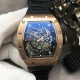 RM工厂出品 理 查徳 米勒 Richard Mille RM35-01 此复刻版表壳和底盖釆用高级喷沙打造,使之壳上下与左右二侧毫无缝隙,马来西亚进口橡胶表带/尼龙表带,使之呈现出超韧性及柔软的感觉,搭载原装进口机械机芯 蓝宝石水晶玻璃 极具个性与夸张的表壳表盘设计只为遇见个性独特的你!RM诚意之作 值得你拥有! RM工厂出品 理 查徳 米勒 Richard Mille RM35-01 此复刻版表壳和底盖釆用高级喷沙打造,使之壳上下与左右二侧毫无缝隙,马来西亚进口橡胶表带/尼龙表带,使之呈现出超韧性及柔软的感觉,搭载原装进口机械机芯 蓝宝石水晶玻璃 极具个性与夸张的表壳表盘设计只为遇见个性独特的你!RM诚意之作 值得你拥有!