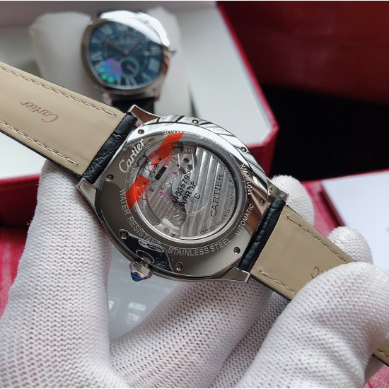 TW台湾匠心出品,大器晚成王者归来!卡地亚 CARTIER T2 CARTIERDRIVE DE CARTIER系列 WGNM0003 尺寸41mm,搭载原装1904PS-MC机械机芯,以卓越造型成就经典,再添阳刚典雅篇章.卓尔不群的枕形线条利落大方,多切面尖晶石表冠,球状形兰宝石防炫镜面、兰宝石透视底.专业成就品质这就是复刻中的正品.三杰精致推荐男士机械腕表 SJ为你精心挑选超真实实物图拍摄 TW台湾匠心出品,大器晚成王者归来!卡地亚 CARTIER T2 CARTIERDRIVE DE CARTIER系列 WGNM0003 尺寸41mm,搭载原装1904PS-MC机械机芯,以卓越造型成就经典,再添阳刚典雅篇章.卓尔不群的枕形线条利落大方,多切面尖晶石表冠,球状形兰宝石防炫镜面、兰宝石透视底.专业成就品质这就是复刻中的正品.三杰精致推荐男士机械腕表 SJ为你精心挑选超真实实物图拍摄