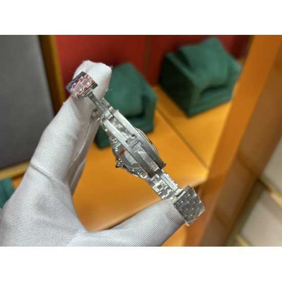 卡地亚猎豹原装瑞士石英机芯小号尺寸22mm316L精钢材质