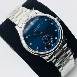 【LG Factory】新力作 浪琴Longines新款「Master Moonphase」月相日历腕表，采用ETA2824-2机芯，功能完美同步，防水深度30米，表耳线条温润流畅。表盘为大三针布局，最特别之处是表圈分钟刻度圈为立体倾斜的设计，提供出色的表盘层次感。6点的月相盘与日历功能融为一体。表盘共有3种款式：银白色麦粒纹搭配衬线体阿拉伯数字时标，黑色麦粒纹搭配罗马数字时标，蓝色日晖纹搭配棍状时标 ，直径40毫米，厚度10毫米，意大利进口小牛皮 原装蝴蝶扣 ⚠️请认准独家品质！LG品质 值得信赖！