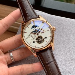 品牌：欧米茄 OMEGA类型：精品男士腕表表带：真牛皮表带机芯：全自动机械机芯镜面：矿物质强化玻璃  尺寸：直径42mm 厚12mm！
