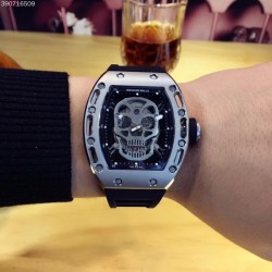 Richard Mille 】理查RM052颅骨腕表全新延续特别版金鬼款  骷髅头图案更惊悚炫酷抢眼敖，装置原装进口机械机芯，沿用高度纯钢铸造壳身，注重每一处细节，尺寸43mmx50mm  开拓新款式啦！让您更加贴心满意的享受视觉和品质的追求！商品规格:默认规格