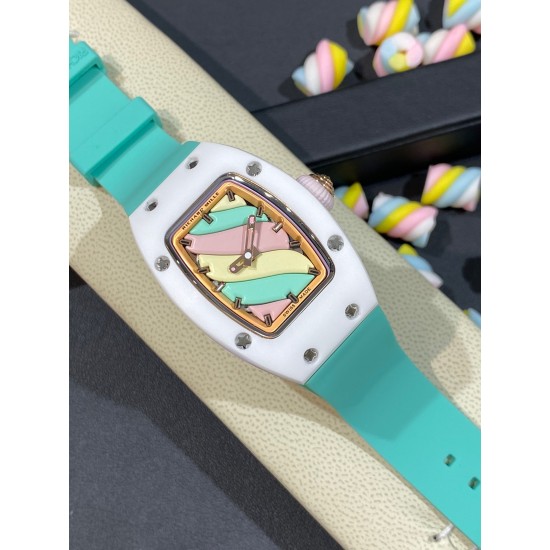实拍 理查德米勒 RichardMille 糖果棉花糖 最新爆款 bon bon系列最稀有的作品!克服传统工艺打破模式!钟表最受尊敬的技术之一。不是所有人的嫁妆,棉花糖运动曲线和颜色,它们是诱人的。有了理查德米勒,实现了把棉花糖戴在你的手腕上!白色陶瓷加上黄粉绿搪瓷表盘,RM-07柔和的颜色创造了一个组合...甜蜜!糖果店的一次旅行,一个让人难以置信的艺术品。你会戴上它吗? 实拍 理查德米勒 RichardMille 糖果棉花糖 最新爆款 bon bon系列最稀有的作品!克服传统工艺打破模式!钟表最受尊敬的技术之一。不是所有人的嫁妆,棉花糖运动曲线和颜色,它们是诱人的。有了理查德米勒,实现了把棉花糖戴在你的手腕上!白色陶瓷加上黄粉绿搪瓷表盘,RM-07柔和的颜色创造了一个组合...甜蜜!糖果店的一次旅行,一个让人难以置信的艺术品。你会戴上它吗?