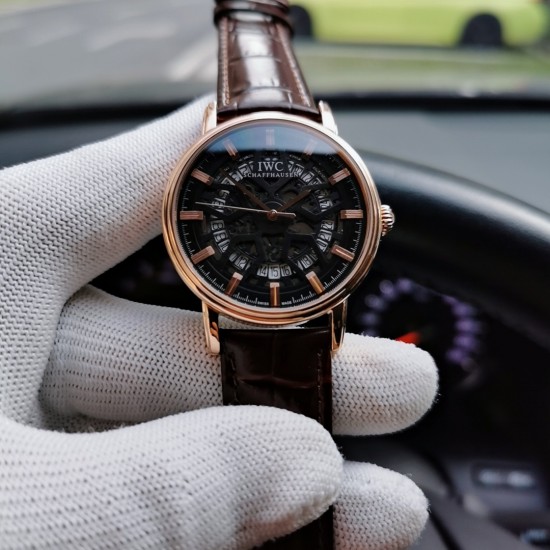 万国--IWC Z2 男士腕表 至臻精品,高雅品位 搭载全自动机械机芯 316L精钢表壳矿物强化玻璃镜面采用进口小牛皮真皮表带尺寸:直径40mm 厚度12mm 三杰精致推荐男士精品机械腕表 精致传承真实效果 SJ品质的保证 万国--IWC Z2 男士腕表 至臻精品,高雅品位 搭载全自动机械机芯 316L精钢表壳矿物强化玻璃镜面采用进口小牛皮真皮表带尺寸:直径40mm 厚度12mm 三杰精致推荐男士精品机械腕表 精致传承真实效果 SJ品质的保证