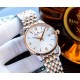 实物拍摄品牌:积家-Jaeger-LeCoultre 大师系列类型:男士腕表表壳:316精钢(做工上乘)表带:进口小牛皮/316精钢(两种可选)机芯:高级定制全自动机械机芯(走时稳定)材料:高级强化镀膜镜面尺寸:直径40mm,厚度11mm 实物拍摄品牌:积家-Jaeger-LeCoultre 大师系列类型:男士腕表表壳:316精钢(做工上乘)表带:进口小牛皮/316精钢(两种可选)机芯:高级定制全自动机械机芯(走时稳定)材料:高级强化镀膜镜面尺寸:直径40mm,厚度11mm