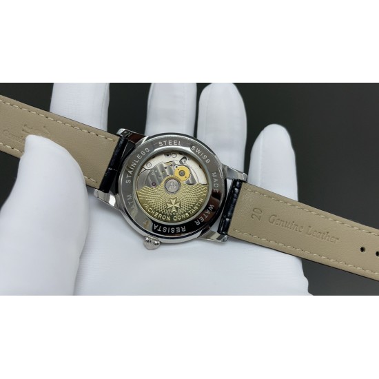 【TW 最新出品爆款推荐 】江诗丹顿Vacheron constantin 经典之美品鉴江诗.丹顿传袭系列腕表!TW制表师团队历时8个月精心设计,敢为人先,力求完美。 款式采用原装9015机芯,每小时振频28800次,零返修质量✅。TW厂独家研发壳套,独家的锅盖玻璃材质!直径40mm,超强3D立体感,超薄工艺。款式表盘上采用经典独家内影作为刻度,更显示出这款腕表的华贵气质。款式搭配意大利牛皮让手腕更贴合舒适 ⌚️江诗丹顿,你终将拥有的腕表 【TW 最新出品爆款推荐 】江诗丹顿Vacheron constantin 经典之美品鉴江诗.丹顿传袭系列腕表!TW制表师团队历时8个月精心设计,敢为人先,力求完美。 款式采用原装9015机芯,每小时振频28800次,零返修质量✅。TW厂独家研发壳套,独家的锅盖玻璃材质!直径40mm,超强3D立体感,超薄工艺。款式表盘上采用经典独家内影作为刻度,更显示出这款腕表的华贵气质。款式搭配意大利牛皮让手腕更贴合舒适 ⌚️江诗丹顿,你终将拥有的腕表