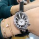 实拍 Breguet 宝玑 最新系列 满天星T钻 经典的蓝钢宝玑指针 机芯是进口自动上链机 我们一直正品完美复刻 那不勒斯皇后款 绝对的女神气质名媛款 最重要的是百搭得来不失少女心 必入款❗带上一秒变女神,各种派对,晚会,聚会,约会,发布会,让你BlingBling 实拍 Breguet 宝玑 最新系列 满天星T钻 经典的蓝钢宝玑指针 机芯是进口自动上链机 我们一直正品完美复刻 那不勒斯皇后款 绝对的女神气质名媛款 最重要的是百搭得来不失少女心 必入款❗带上一秒变女神,各种派对,晚会,聚会,约会,发布会,让你BlingBling