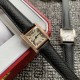 实拍 2020最新卡地亚法国坦克Cartier Tank Franaise系列,一款百搭 性价比又高的手表 搭配全新专柜欧版风格定制的原厂表带,进口瑞士石英机芯。八角形表冠,镶嵌一颗凸圆形合成尖晶石,剑形蓝钢指针,蓝宝石水晶镜面,采用与原装一致的实心内罩,尺寸:25 x 20mm。佩戴舒适柔软服帖,上手显得高贵又典雅,很气质很女人独家货源。 实拍 2020最新卡地亚法国坦克Cartier Tank Franaise系列,一款百搭 性价比又高的手表 搭配全新专柜欧版风格定制的原厂表带,进口瑞士石英机芯。八角形表冠,镶嵌一颗凸圆形合成尖晶石,剑形蓝钢指针,蓝宝石水晶镜面,采用与原装一致的实心内罩,尺寸:25 x 20mm。佩戴舒适柔软服帖,上手显得高贵又典雅,很气质很女人独家货源。