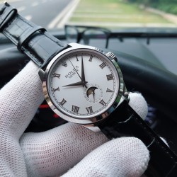 SJ出品 Rolex 劳力士 R33 新款休闲腕表（男士升级版真月相功能腕表系列），采用316精钢表壳、蓝宝石玻璃、 意大利进口小牛皮，原装针扣。日历和月相所有功能和原装机芯一致机芯改装复刻原装瑞士2824➖2全自动机芯（6位真日历与24小时日月星辰功能），振频：28800每小时振荡次数动力储备，具备超强防水功能。表里如一，独具匠心。三杰精致推荐男士机械腕表 SJ为你精心打造超真实实物图拍摄