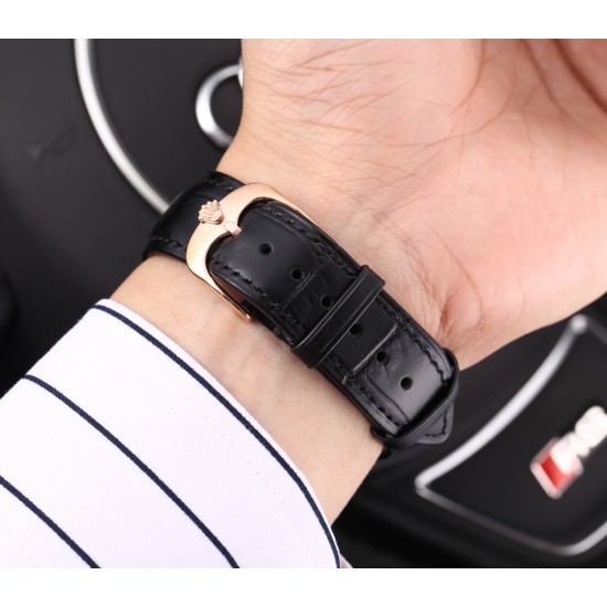 实物拍摄品牌：劳力士-ROLEX 类型：[酷]男士腕表表壳：316精钢（做工优质）表带：进口小牛皮/316精钢(两种可选)机芯：进口8217全自动机械机芯（走时稳定）玻璃：高级强化镀膜镜面尺寸：直径40mm，厚度12mm