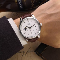 『臻品推荐』新品发布[玫瑰]欧米茄-OMEGA独家首发-----简约风格 经典文艺 唯美创作机芯:顶级全自动机械机芯表壳:顶级版316L精钢玻璃:高硬度矿物质水晶玻璃表扣:钢带按扣、皮带针扣直径:原装尺寸40mm12mm[色]完美呈现 品质上乘，手感独特，送礼自戴首选[鼓掌]〔----用心，所以更完美 〕！