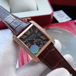 SJ出品 TW复刻升级版 CARTIER卡地亚 T2 坦克系列 W5330001 自动机械男表 原装正品开模打造 1:1复刻 搭载原版1904MC型机芯 尺寸：34*44mm 蓝宝石镜面 意大利小牛皮带 三杰精致推荐男士机械瑞士腕表 SJ为你精心制作超真实实物图拍摄