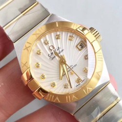 OMEGA 欧米茄 星座系列 PLUMA轻羽腕表“星座”特指一个恒星群落。如今已成为奢华精准腕表工艺的臻至巅峰。腕表的名字源自拉丁语“羽毛”，以表盘上醒目的羽毛元素巧妙阐释出别具一格的精美设计。尺寸27mm！