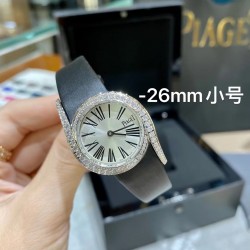 RF厂伯爵新款小号26mm。Limelight Gala系列的女性钻石手表是绝对诱惑的标志，表盘独特的6与9的造型，混合艺术，设计和珠宝，他们赞扬充满活力和大胆女性气质。在伯爵的眼里，每一位演绎人生故事的女主角，都注定拥有出众魅力！别出心裁，不断进阶超越。尺寸26mm  机芯：瑞士朗达机芯 玻璃：蓝宝石镜面 皮带：美洲鳄鱼皮
