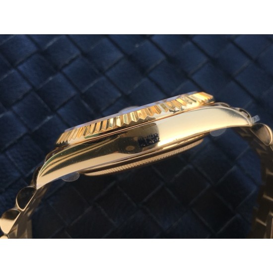 升级V2版 EW诚品 耗时8个月上市 劳力士市面上最高版本星期日志型3255机 原版1比1开模 专业尺寸40毫米 一卡一号 正品保修卡 说明书,表扣做工前无来者,打开logo轻松解开!请认准细节 贴膜与正品同色 红 绿(实力拍,实拍无P图) 升级V2版 EW诚品 耗时8个月上市 劳力士市面上最高版本星期日志型3255机 原版1比1开模 专业尺寸40毫米 一卡一号 正品保修卡 说明书,表扣做工前无来者,打开logo轻松解开!请认准细节 贴膜与正品同色 红 绿(实力拍,实拍无P图)